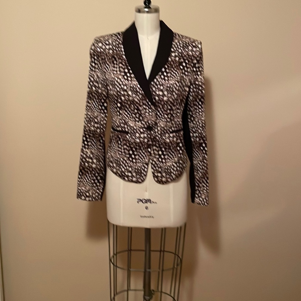BCBG MAXAZIA Tuxedo Jacket Size Small